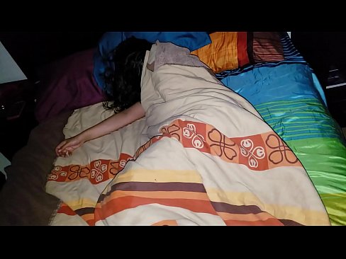 ❤️ El fillastre renya la seva jove madrastra mentre dorm. ❤️❌ Porno rus a nosaltres ca.sexogolic-info.ru